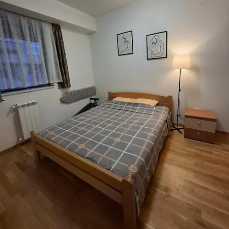 Daire King-size Bed, Free Parking, Kitchenette, Wifi Üsküp