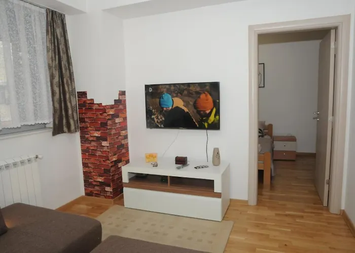 Apartment King-size Bed, Free Parking, Kitchenette, Wifi